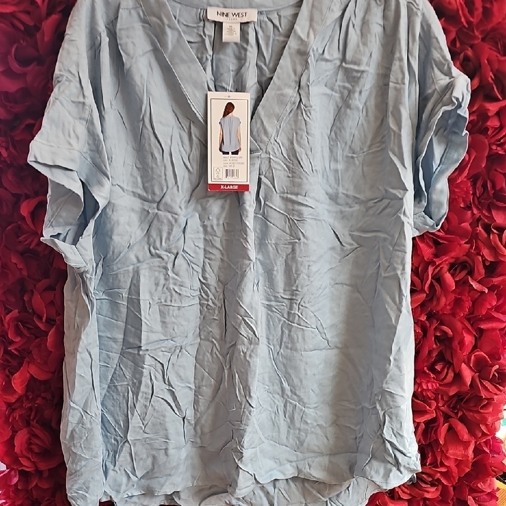 Nine West NWT Women's Light Blue Blouse Size XL